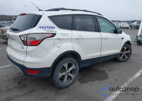 2017 Ford Escape Se z USA, uszkodzony, nr VIN 1FMCU9GD0HUC16638